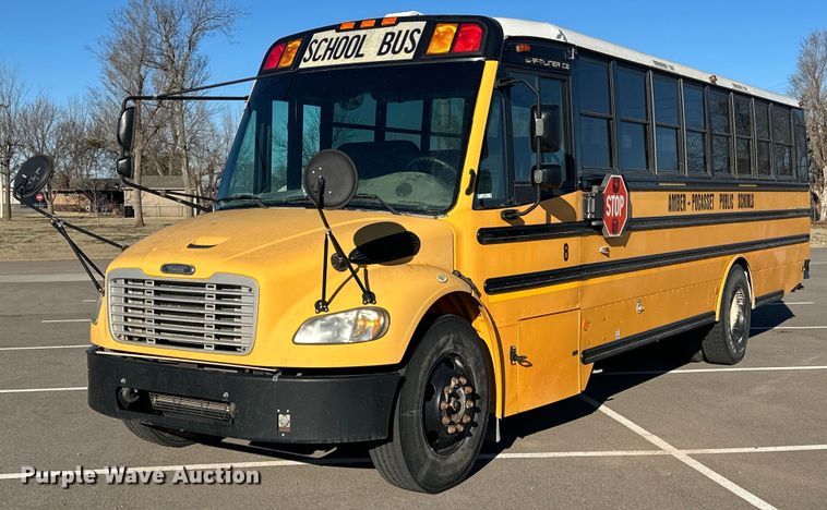 image for item EK0444 2009 Thomas Built Saf-T-Liner C2 school bus