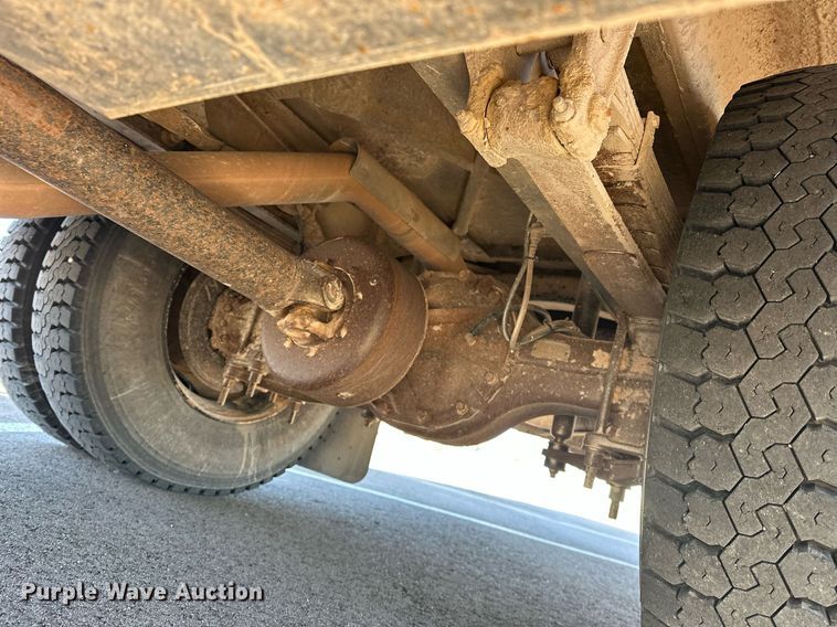 image for item EK0444 2009 Thomas Built Saf-T-Liner C2 school bus