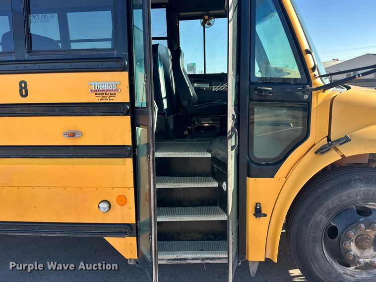 image for item EK0444 2009 Thomas Built Saf-T-Liner C2 school bus
