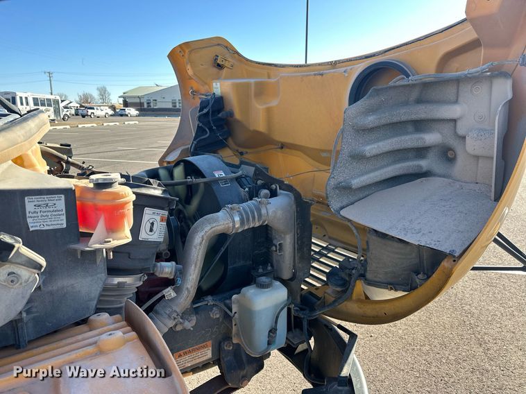 image for item EK0444 2009 Thomas Built Saf-T-Liner C2 school bus