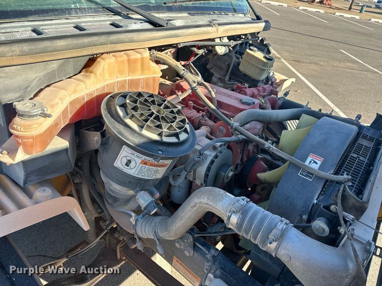 image for item EK0444 2009 Thomas Built Saf-T-Liner C2 school bus