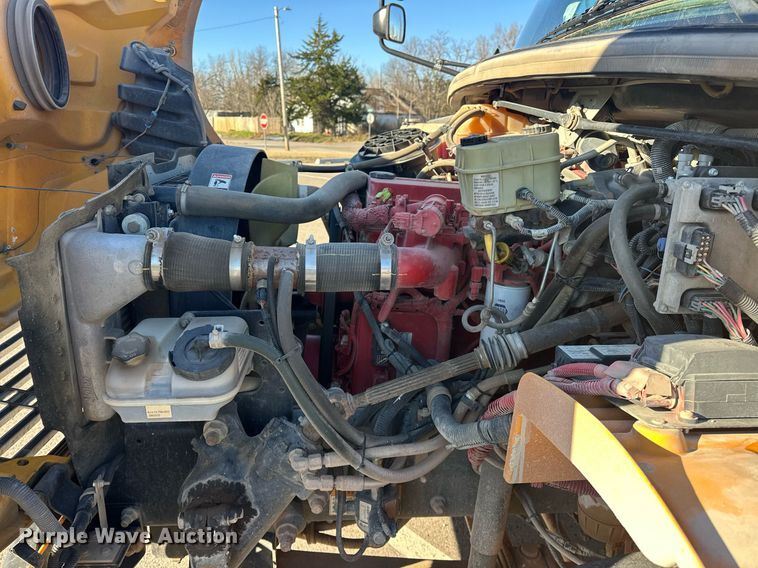 image for item EK0444 2009 Thomas Built Saf-T-Liner C2 school bus