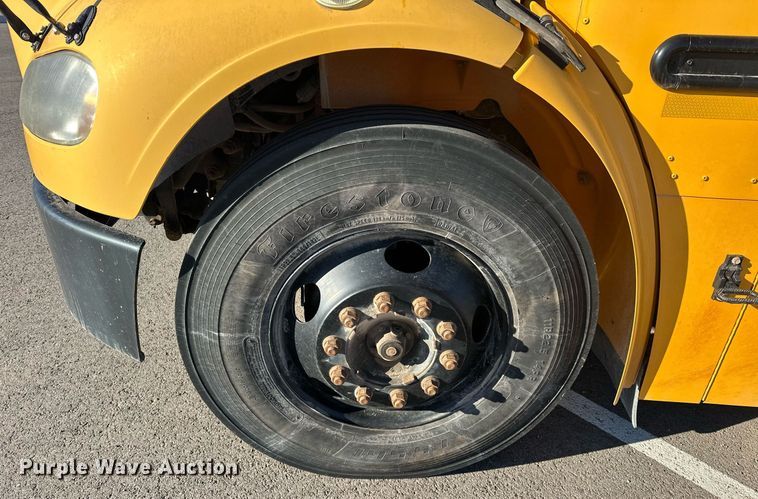 image for item EK0444 2009 Thomas Built Saf-T-Liner C2 school bus