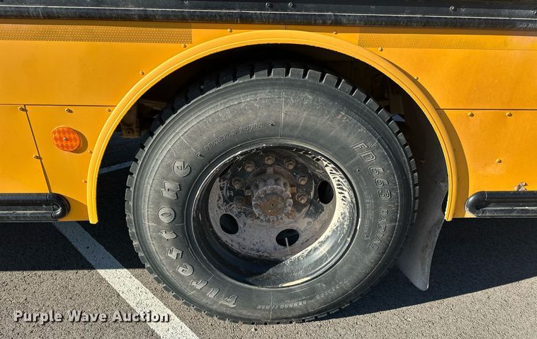 image for item EK0444 2009 Thomas Built Saf-T-Liner C2 school bus