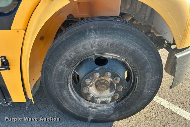 image for item EK0444 2009 Thomas Built Saf-T-Liner C2 school bus