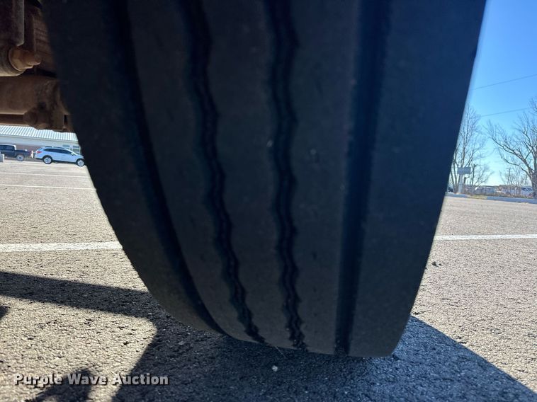 image for item EK0444 2009 Thomas Built Saf-T-Liner C2 school bus