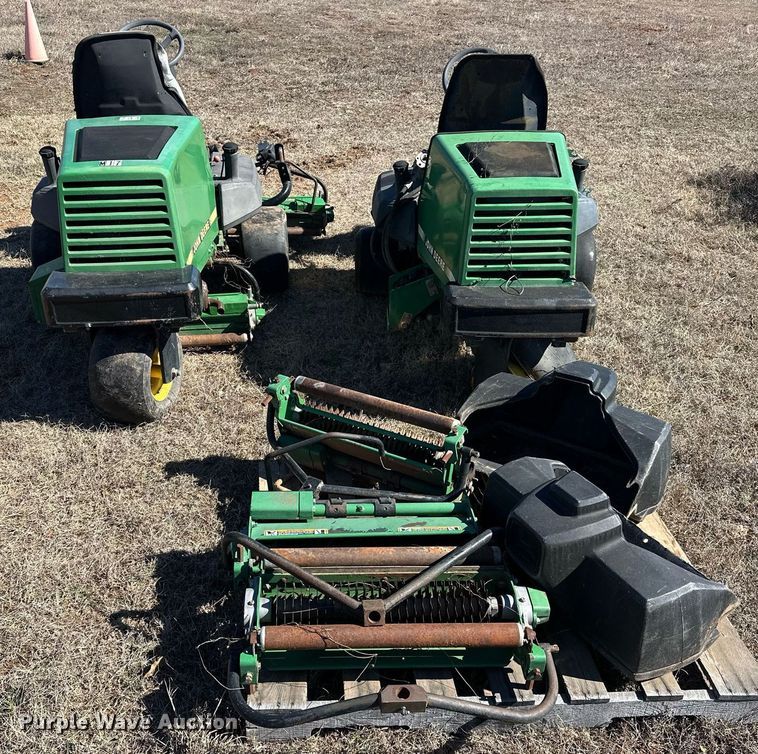 image for item EK0449 (2) John Deere 2243 lawn mowers