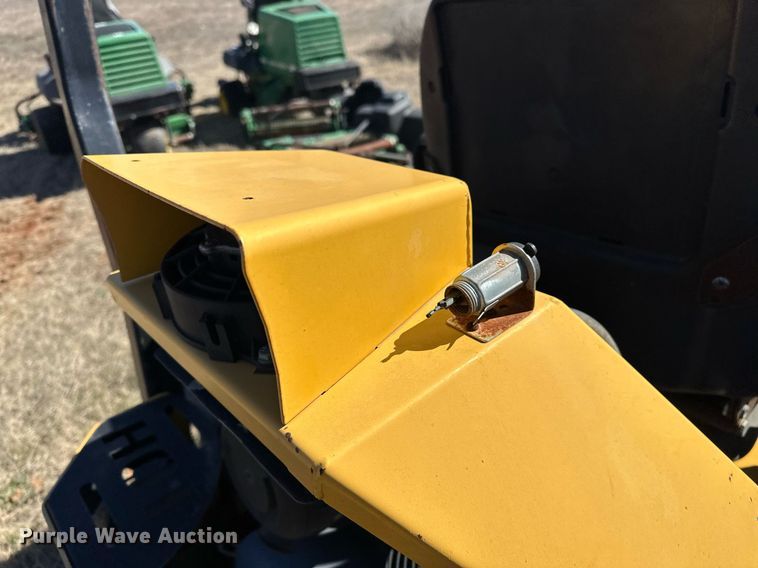 image for item EK0450 2008 Hustler Super Z ZTR lawn mower