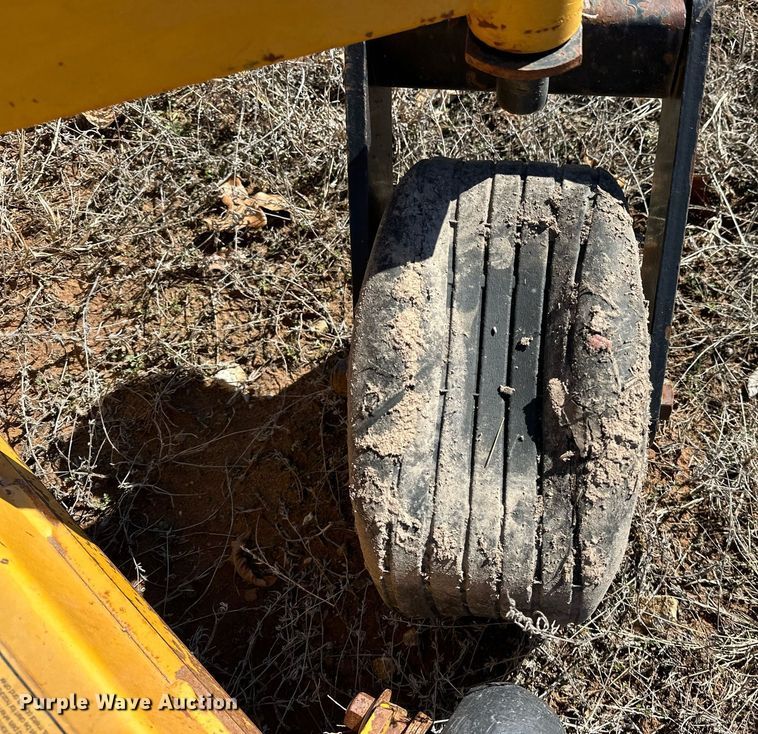 image for item EK0450 2008 Hustler Super Z ZTR lawn mower