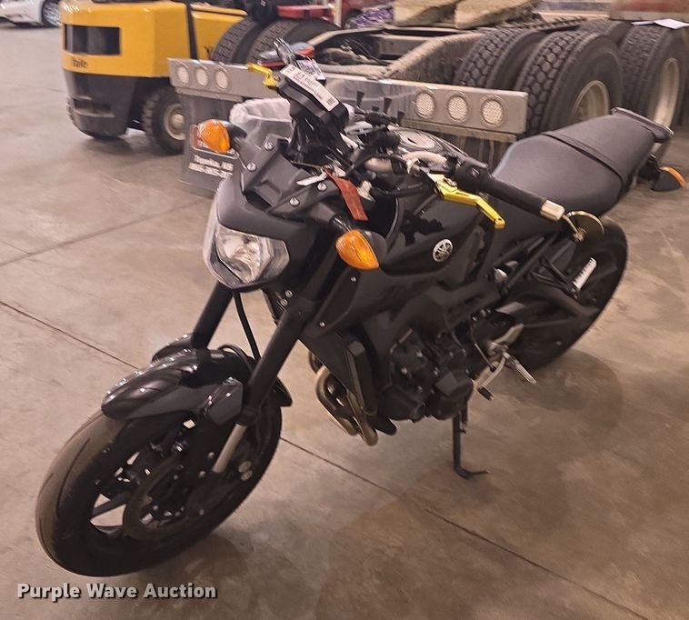 image for item EK2271 2016 Yamaha FZ09 motorcycle