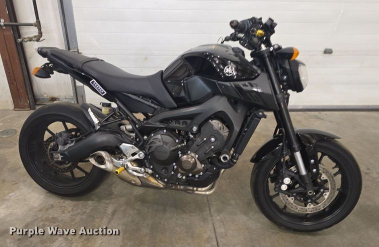 image for item EK2271 2016 Yamaha FZ09 motorcycle