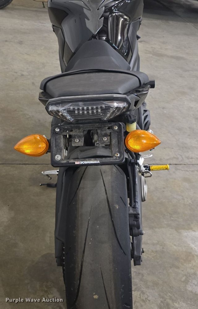 image for item EK2271 2016 Yamaha FZ09 motorcycle