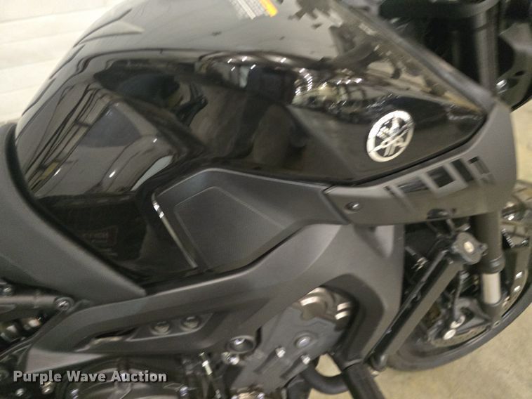 image for item EK2271 2016 Yamaha FZ09 motorcycle