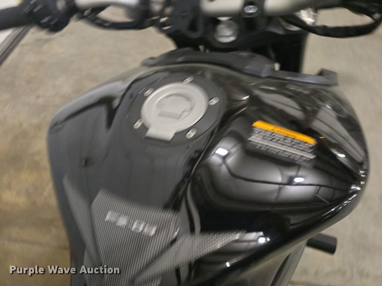 image for item EK2271 2016 Yamaha FZ09 motorcycle