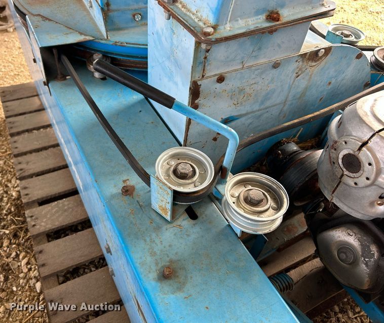 image for item EK2692 Goossen BCG-2 bale chopper