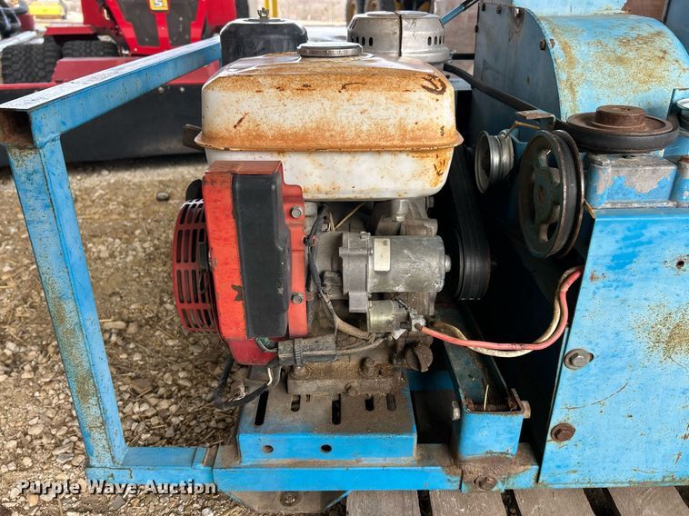 image for item EK2692 Goossen BCG-2 bale chopper