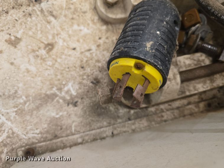 image for item EK5025 (2) grain mills