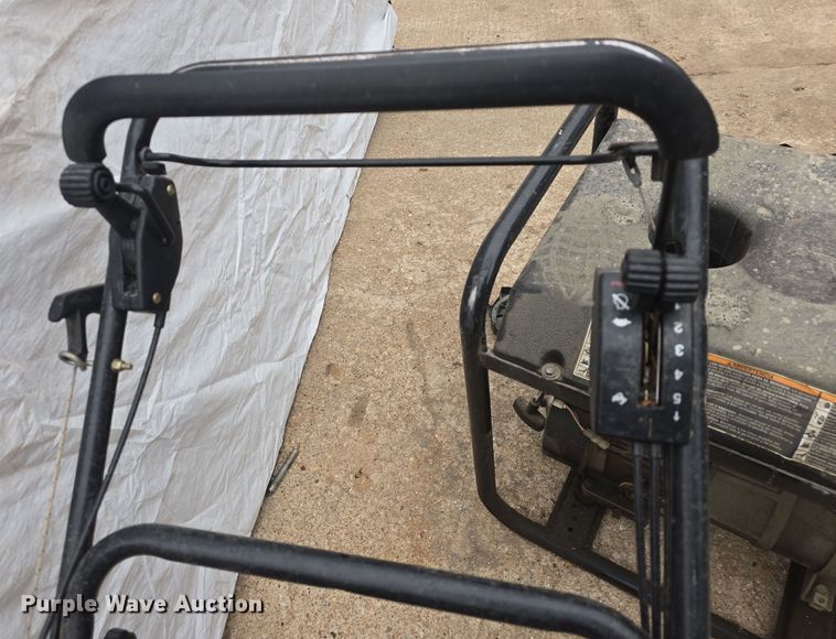 image for item EK5028 Lawn and garden equipment