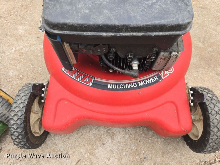 image for item EK5028 Lawn and garden equipment