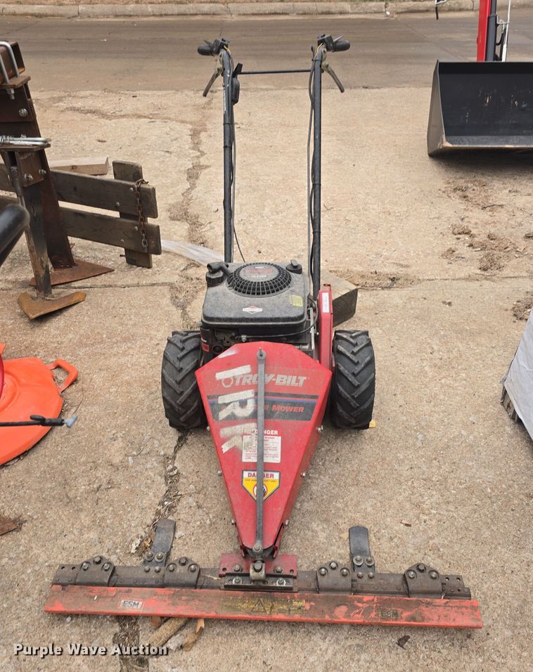 image for item EK5028 Lawn and garden equipment