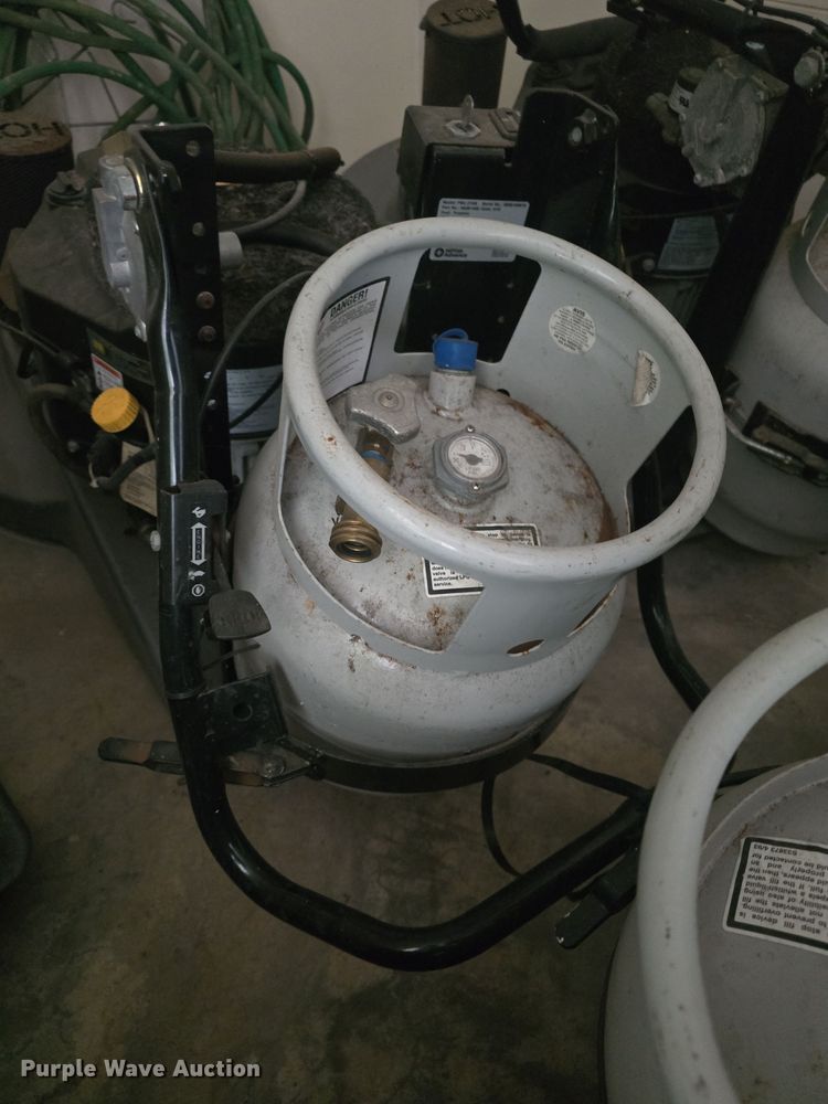 image for item EK5037 (11) PBU 27KB floor cleaners