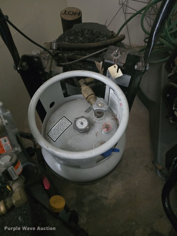 image for item EK5037 (11) PBU 27KB floor cleaners