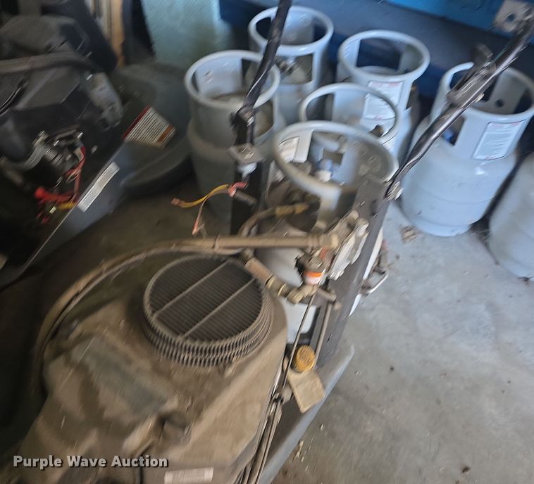 image for item EK5037 (11) PBU 27KB floor cleaners