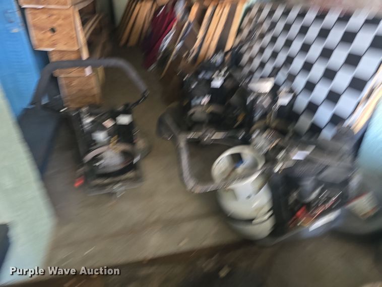 image for item EK5037 (11) PBU 27KB floor cleaners