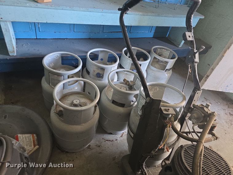 image for item EK5037 (11) PBU 27KB floor cleaners