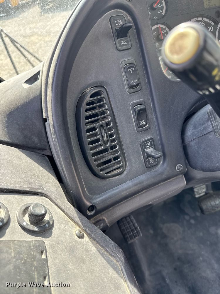 image for item EM3568 2010 Thomas Built school bus