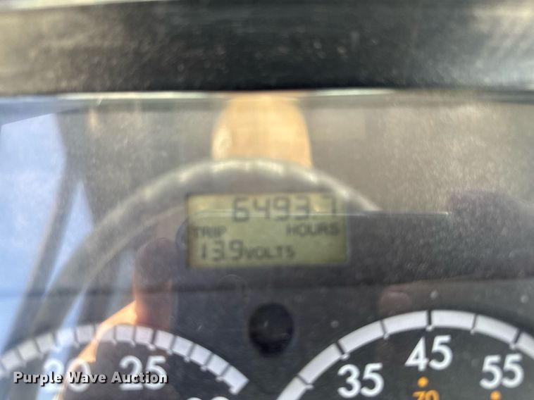 image for item EM3568 2010 Thomas Built school bus