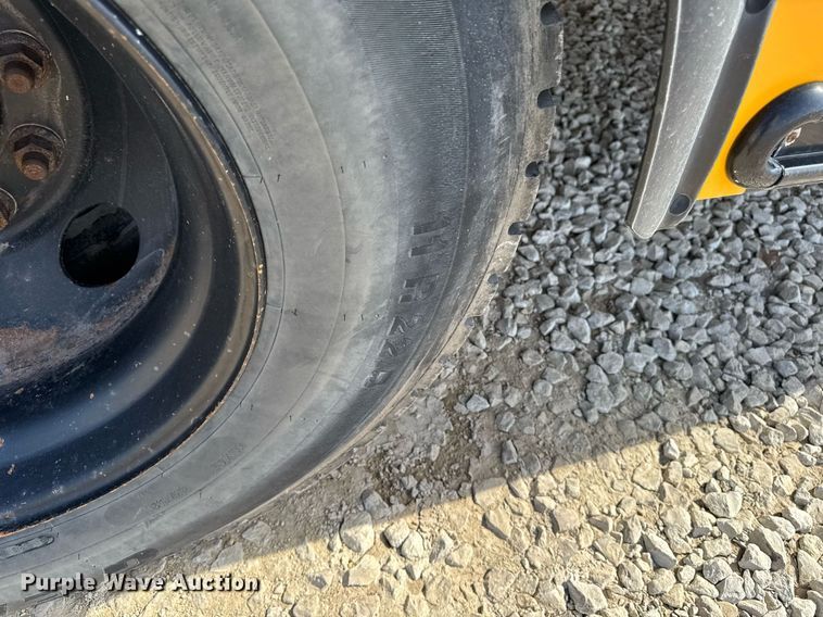 image for item EM3568 2010 Thomas Built school bus