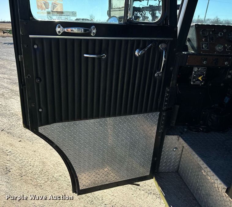 image for item EN5116 1988 Kovatch  Firefox 4 Door pumper fire truck