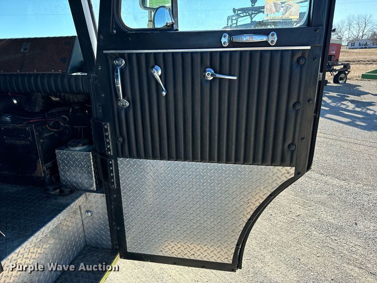 image for item EN5116 1988 Kovatch  Firefox 4 Door pumper fire truck