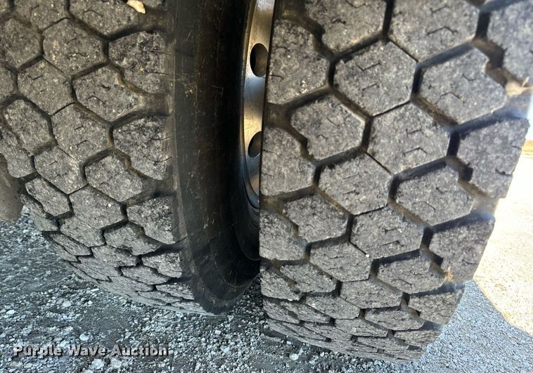 image for item EN5116 1988 Kovatch  Firefox 4 Door pumper fire truck