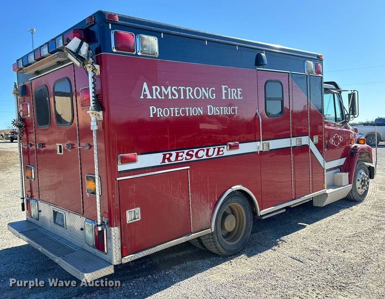 image for item EN5117 2000 Freightliner FL50 ambulance