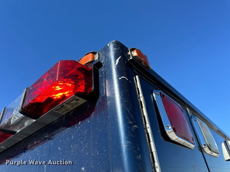 image for item EN5117 2000 Freightliner FL50 ambulance