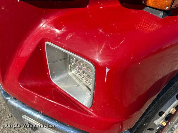 image for item EN5117 2000 Freightliner FL50 ambulance