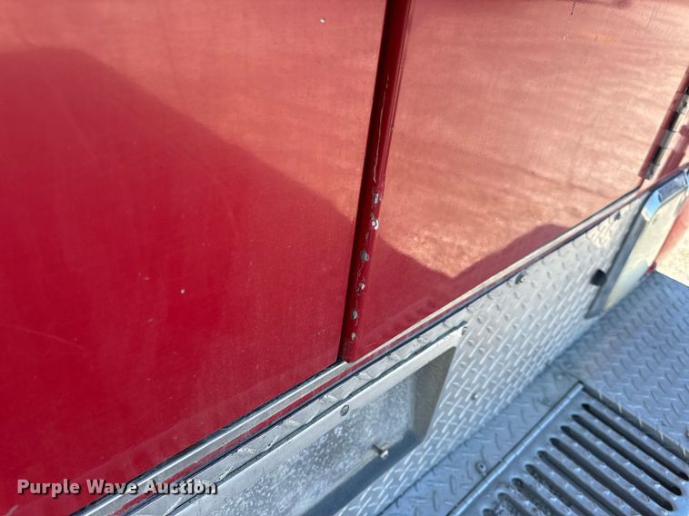 image for item EN5117 2000 Freightliner FL50 ambulance