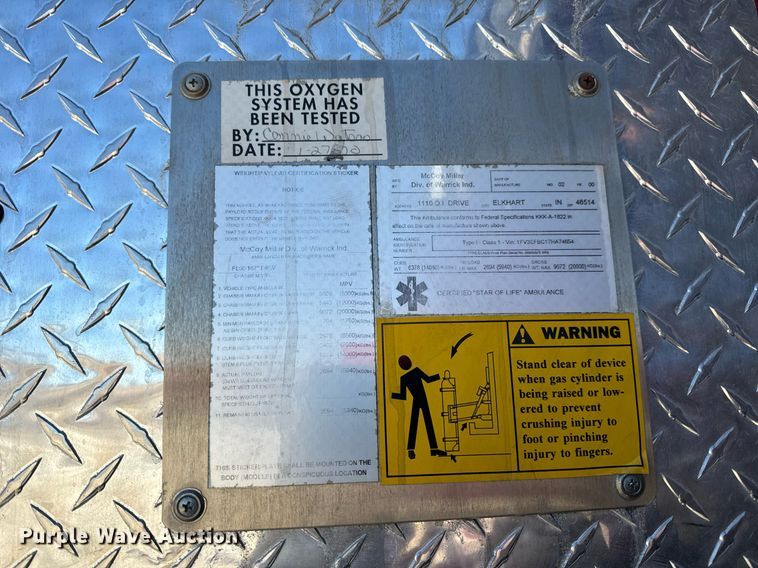 image for item EN5117 2000 Freightliner FL50 ambulance