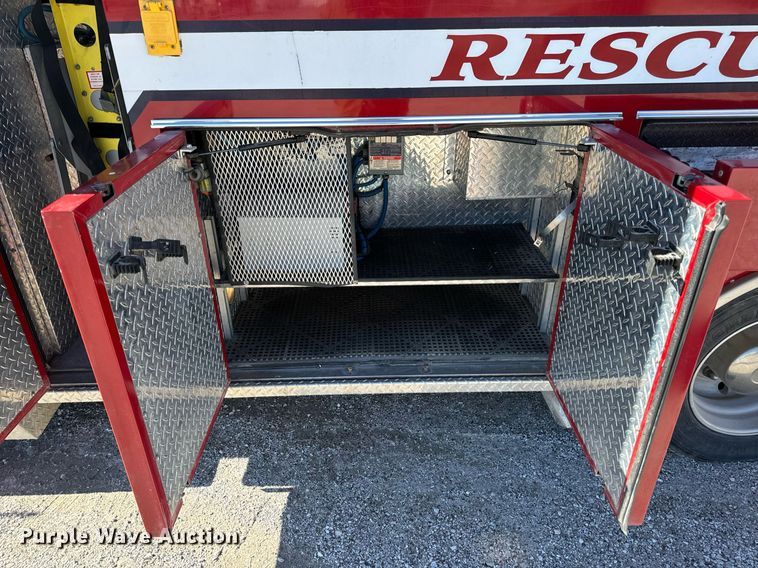 image for item EN5117 2000 Freightliner FL50 ambulance