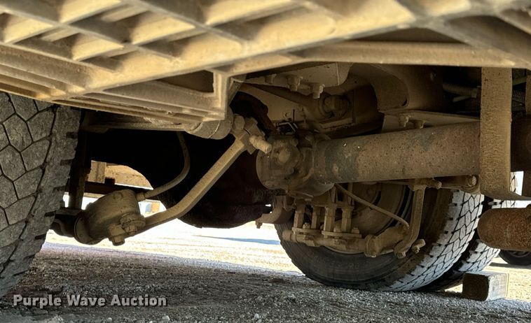 image for item EN5117 2000 Freightliner FL50 ambulance