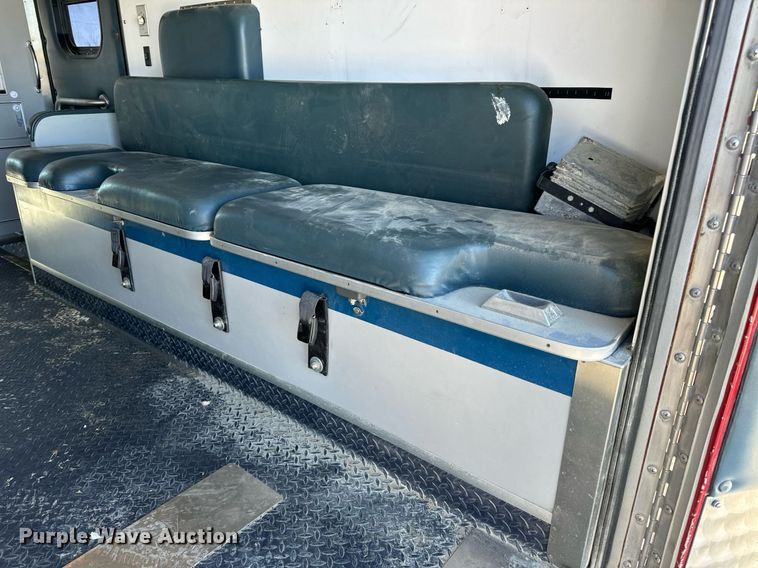 image for item EN5117 2000 Freightliner FL50 ambulance