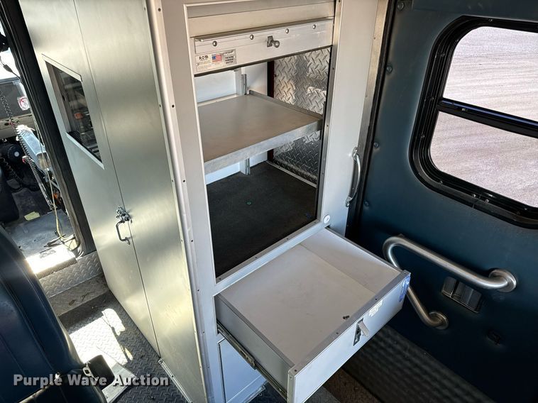 image for item EN5117 2000 Freightliner FL50 ambulance