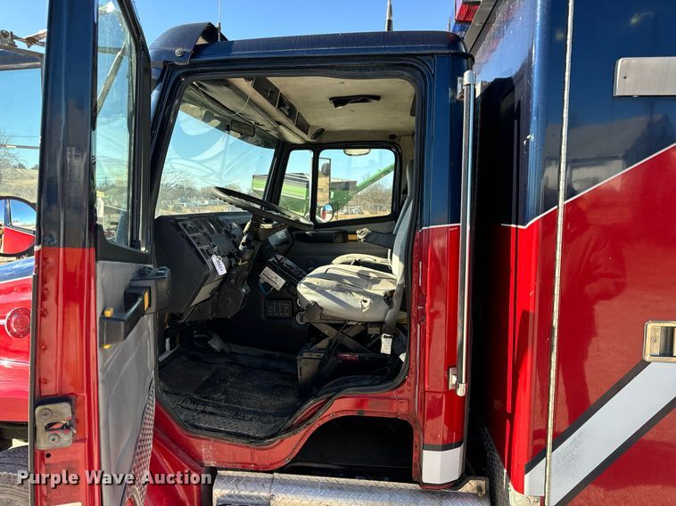 image for item EN5117 2000 Freightliner FL50 ambulance