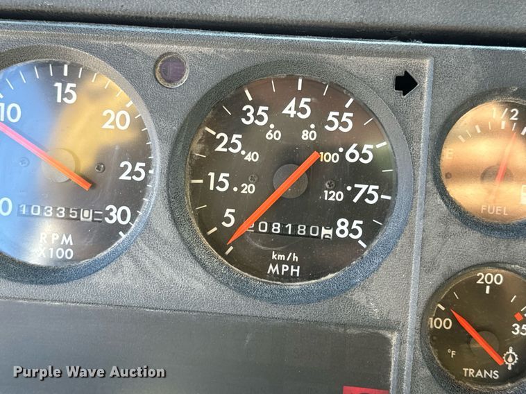 image for item EN5117 2000 Freightliner FL50 ambulance