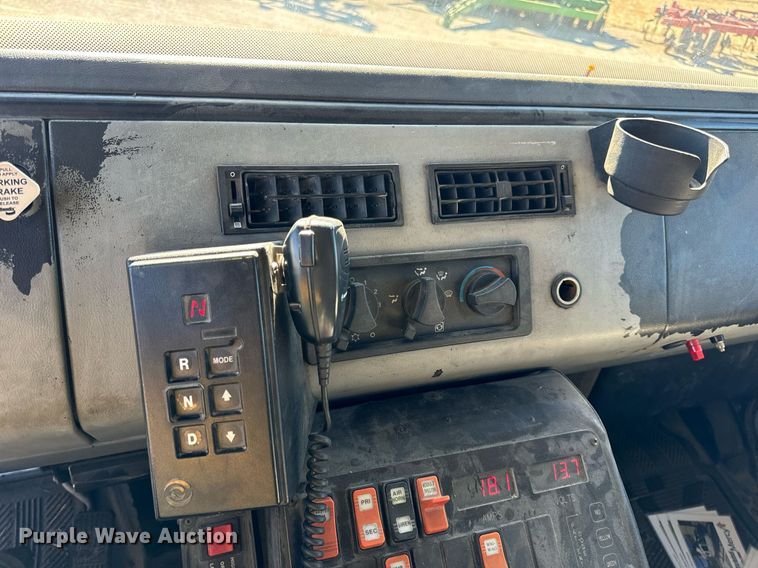 image for item EN5117 2000 Freightliner FL50 ambulance