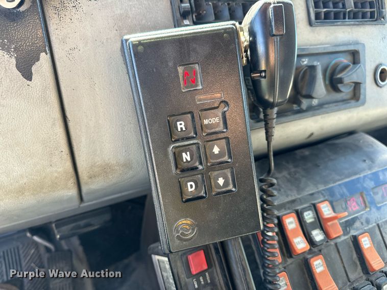 image for item EN5117 2000 Freightliner FL50 ambulance