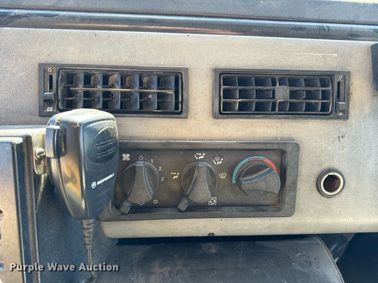 image for item EN5117 2000 Freightliner FL50 ambulance