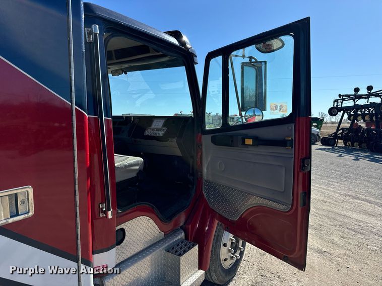 image for item EN5117 2000 Freightliner FL50 ambulance